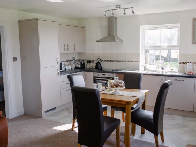 Old Calf Shed Holiday cottage, Otley, dining kitchen