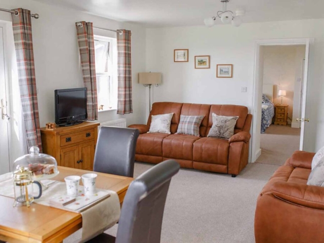 Old Calf Shed Holiday cottage, Otley, dining area